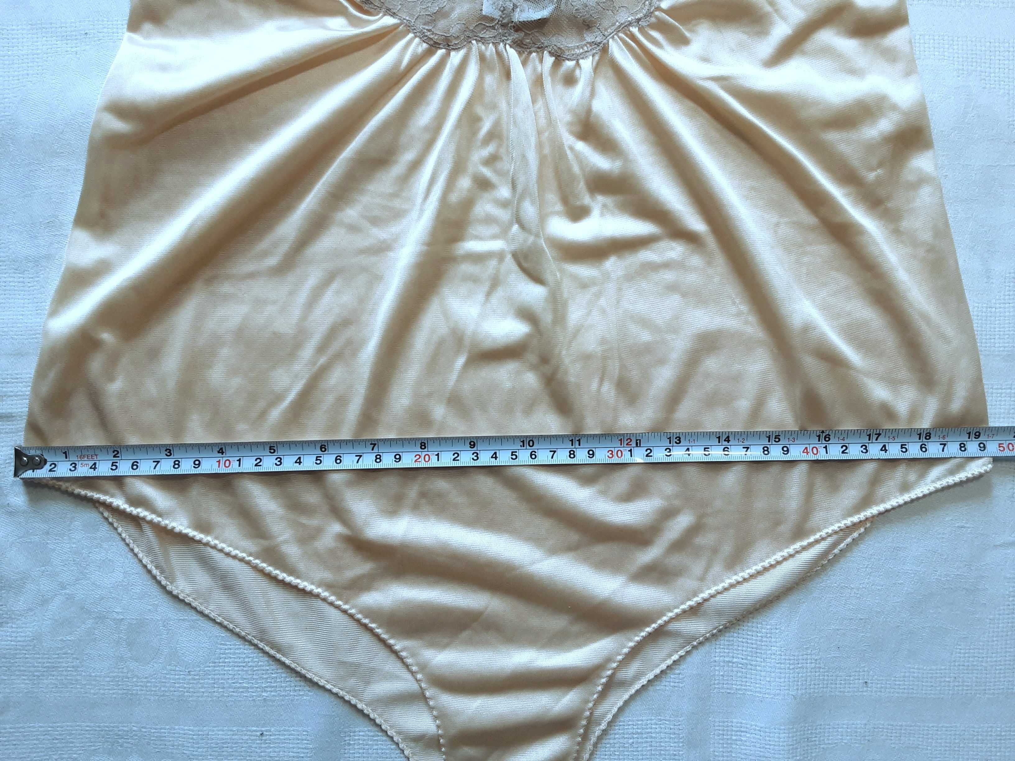 M 38 Diane von Furstenberg Fürstenberg body vintage retro