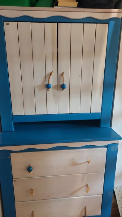 Drewniane dziecięce meble komplet