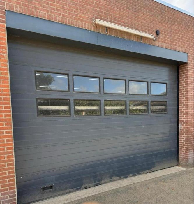 Brama 4.65x3.30 segmentowa Crawford elektryczna