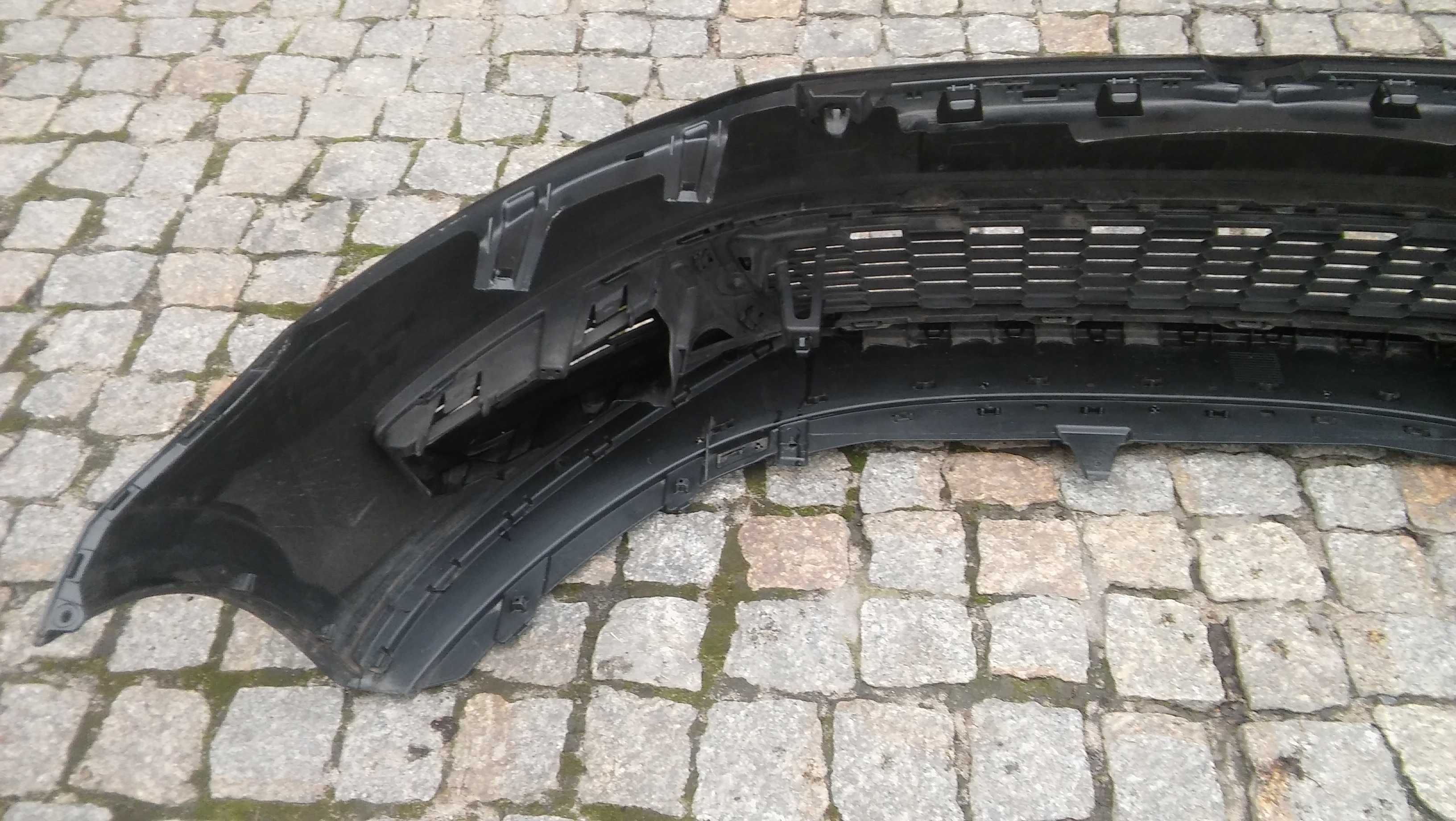 VW Polo 6R0,od 09r,zderzak przód,CZARNY=LC9X,orygin,BRAK OTWOR,komplet