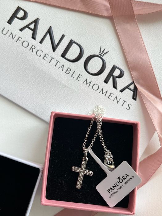 Кольє сяючий хрестик Пандора Pandora