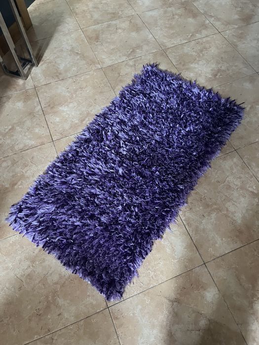 Tapete roxo pequeno