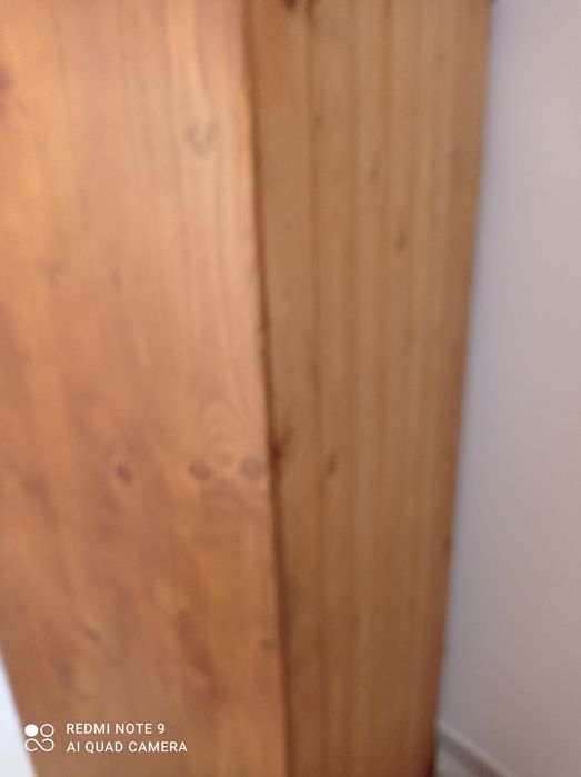 Armário madeira maciça