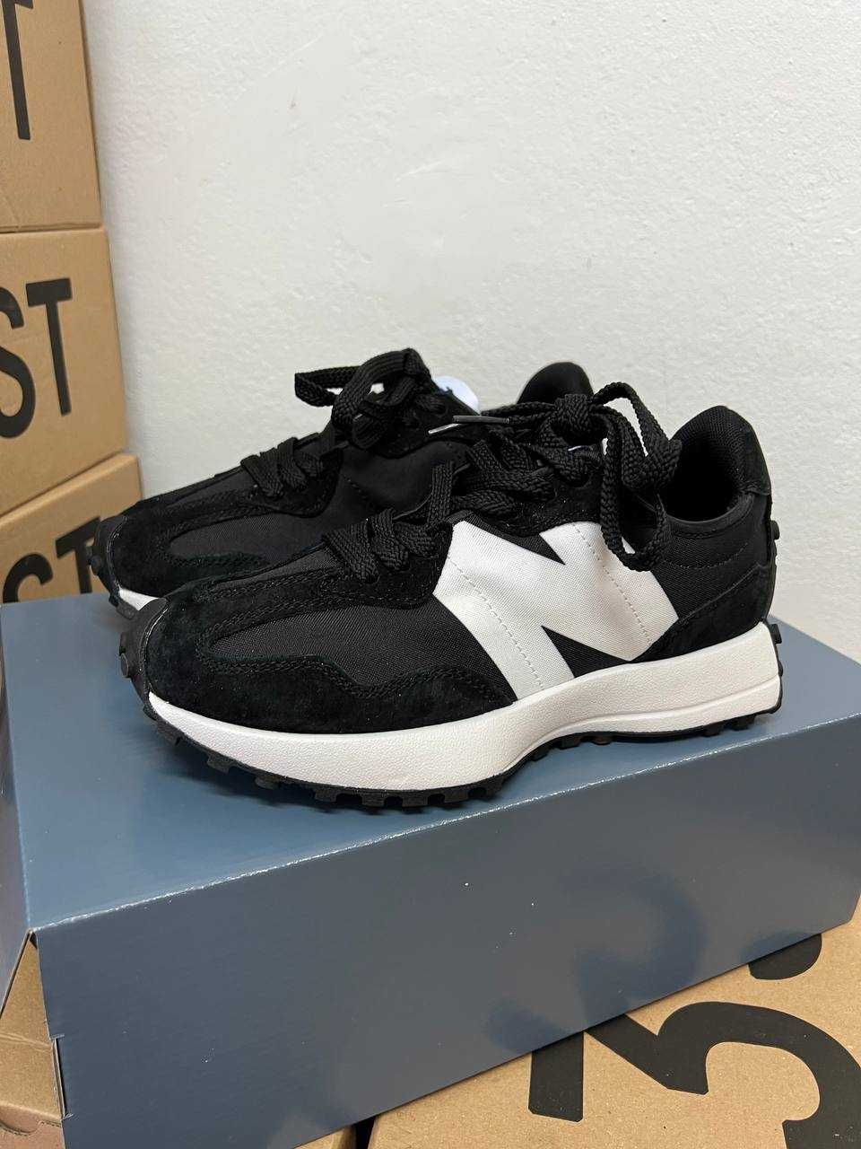 Кроссовки New Balance 327 black / Нью беленс 327 черные 38 39