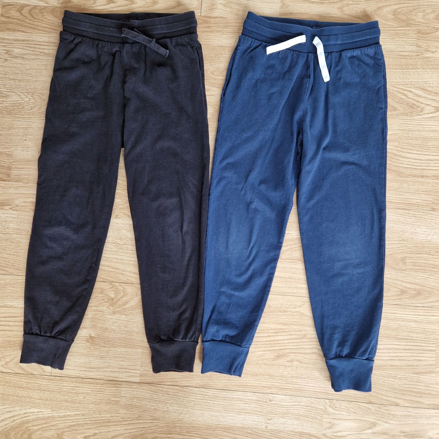 H&m 128 spodnie joggery dżersejowe 2x czarne+granat gratis