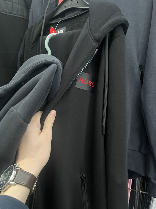 Чоловічий спортивний костюм від Hugo Boss