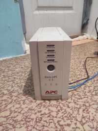 Джерело безперебійного джерела APC BACK-UPS 500 USB (BK500EI)