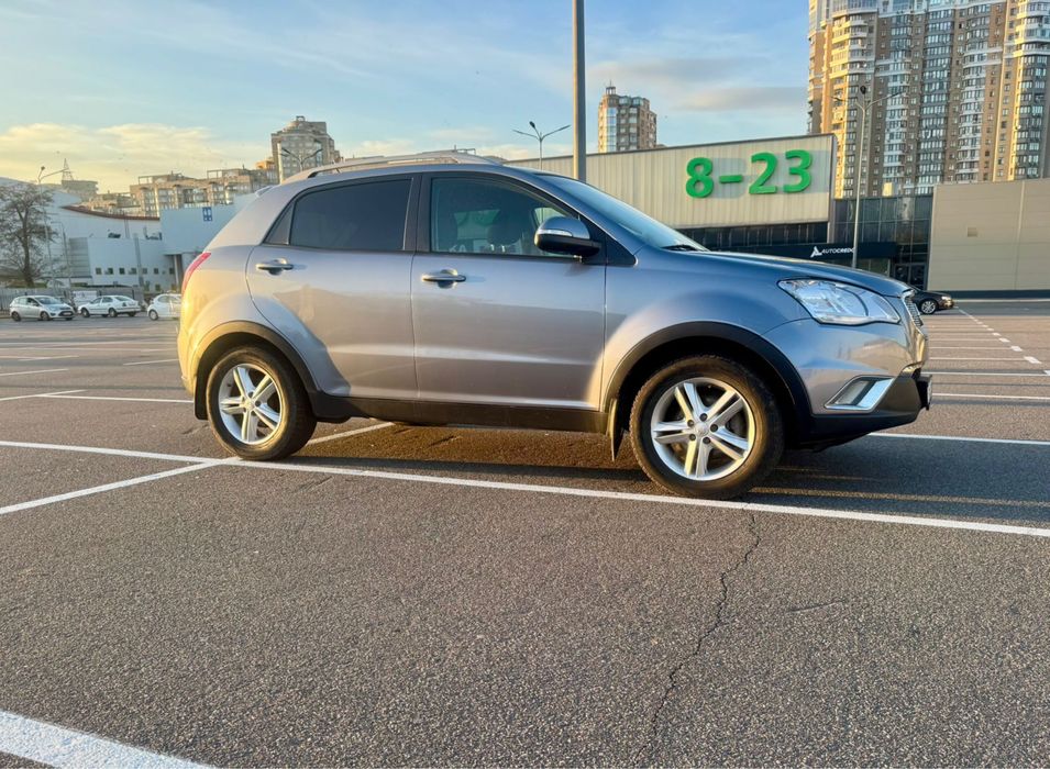 Продам авто SsangYong Korando 2012