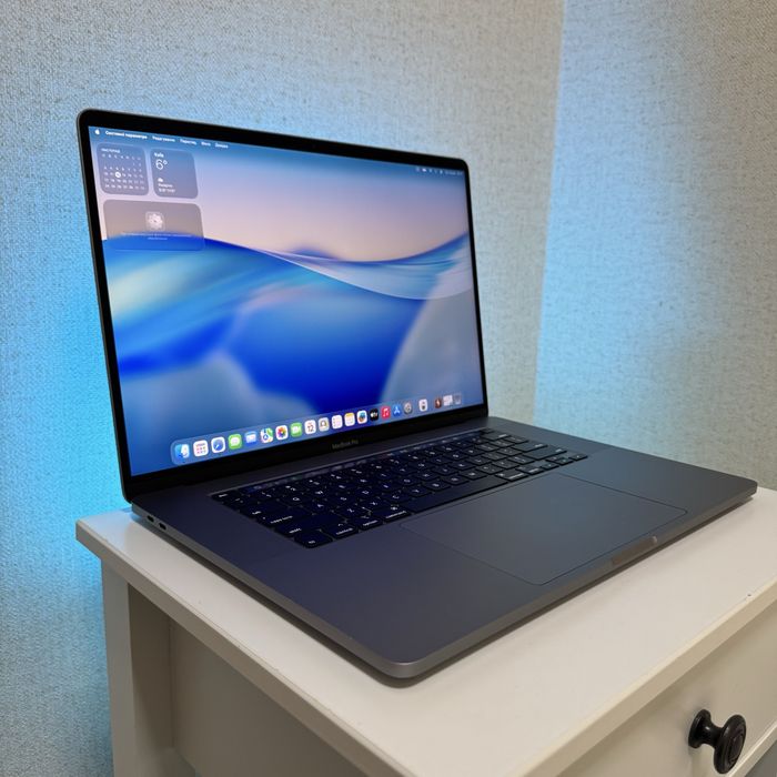 MacBook Pro 16 2020 i9 32gb 160 циклів