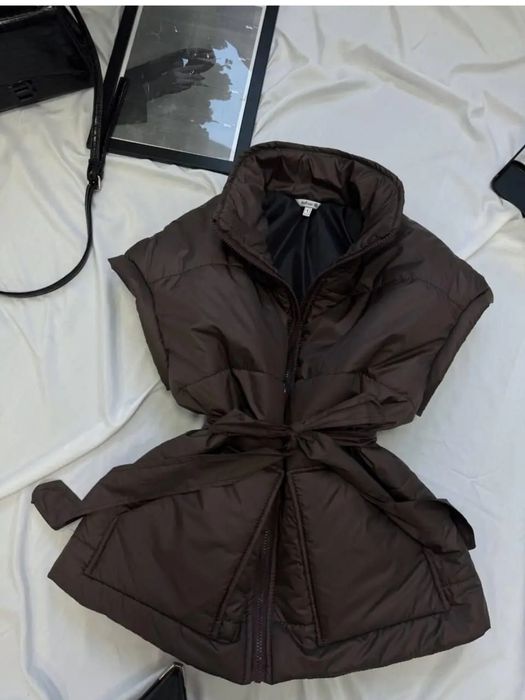 Продам жіночу жилетку