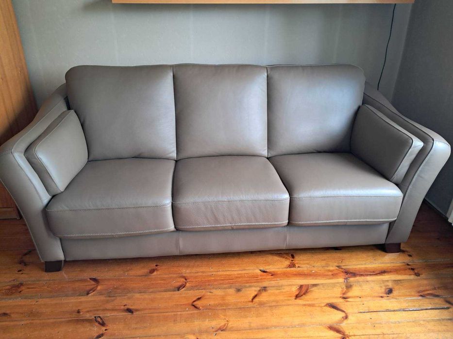 Sprzedam kanapę z prawdziwej skóry trzyosobowa - Wajnert firma DES