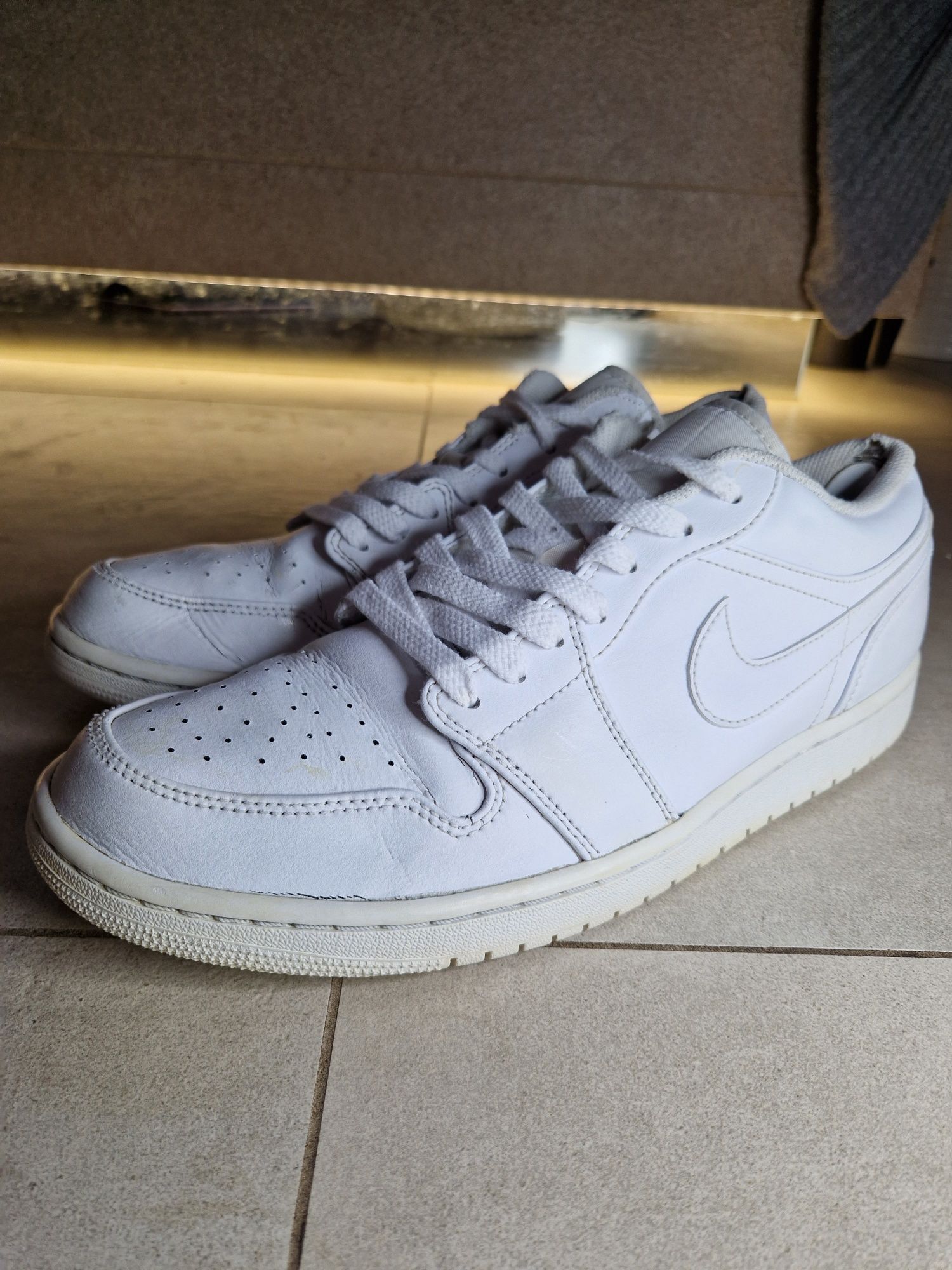 Buty Nike Air Jordan 1 Low White Rozmiar 45,5