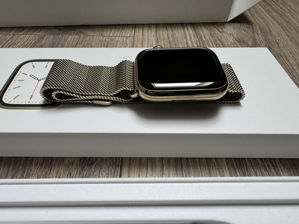 Faktura VAT 23% Zegarek Apple Watch 7 45mm stalowy złoty