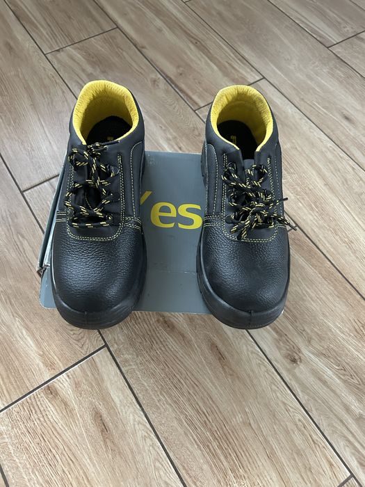 Nowe Buty robocze reis 41