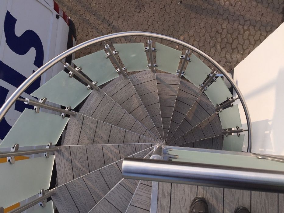 Сходи на замовлення / Перила