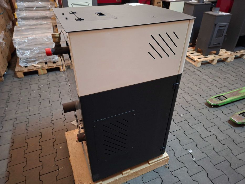 Piec Kocioł na pellet BLIST Sahara 21KW z płaszczem wodnym ECODESIGN