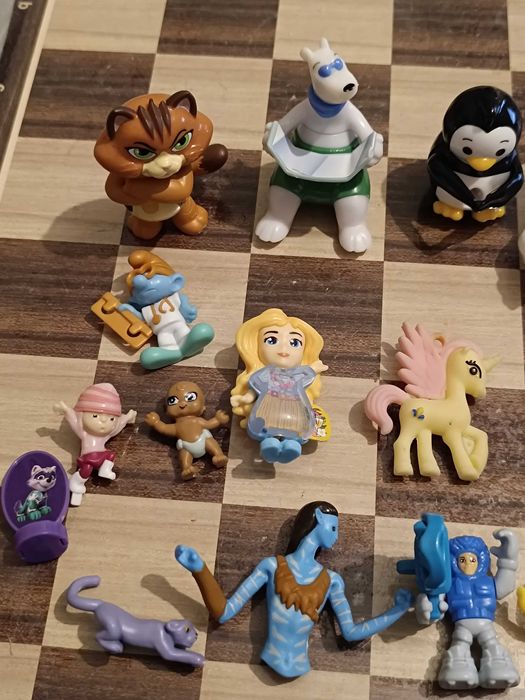 25 figuras bonecos desenhos animados