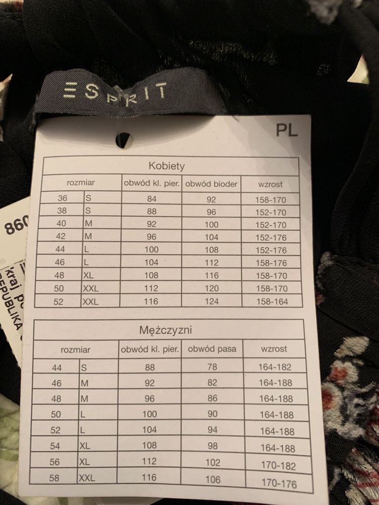 Sukienka Esprit czarna/wzór kwiatowy r W8