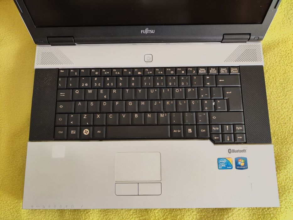 Portátil Fujitsu Esprimo Mobile (peças)