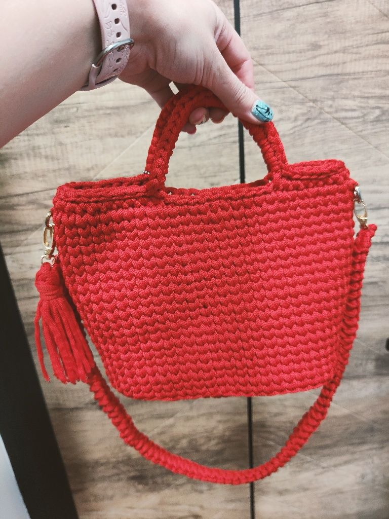 Czerwona torebka handmade