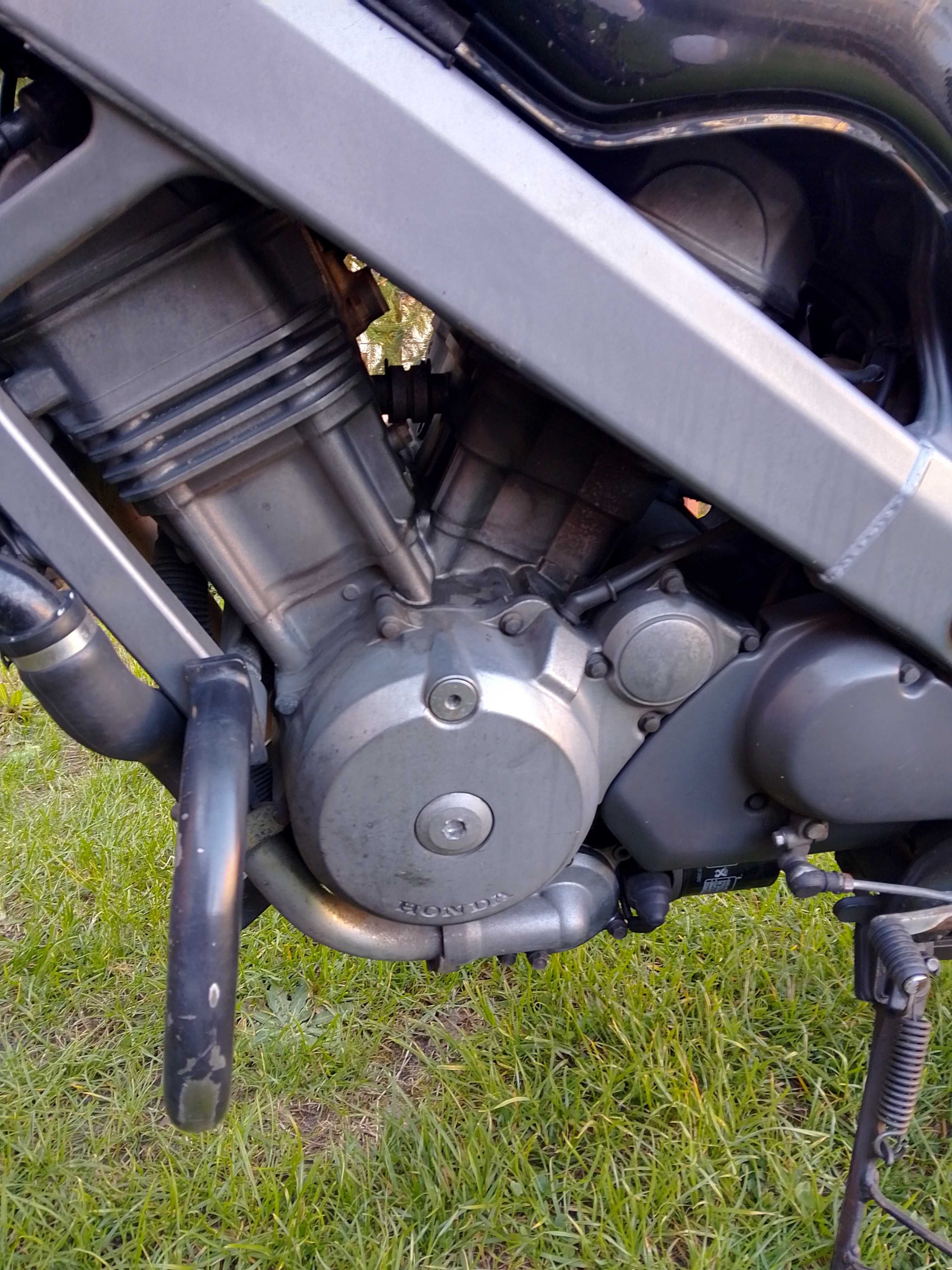 Honda ntv 650 revere kat. A2