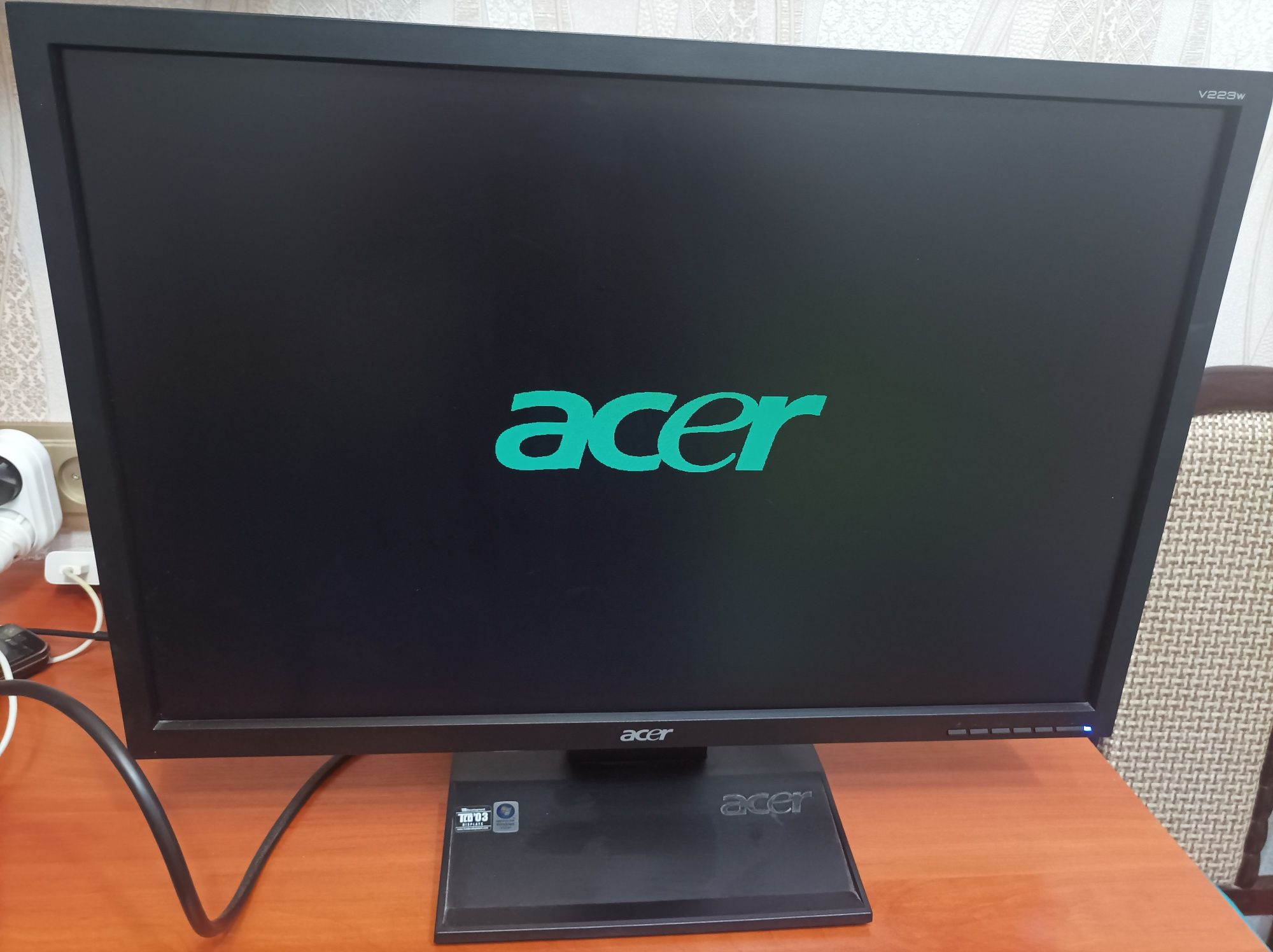 Монитор acer v223w