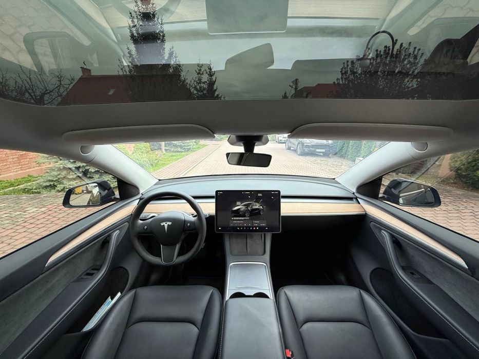 Tesla Model Y Long Rang 82 kWt