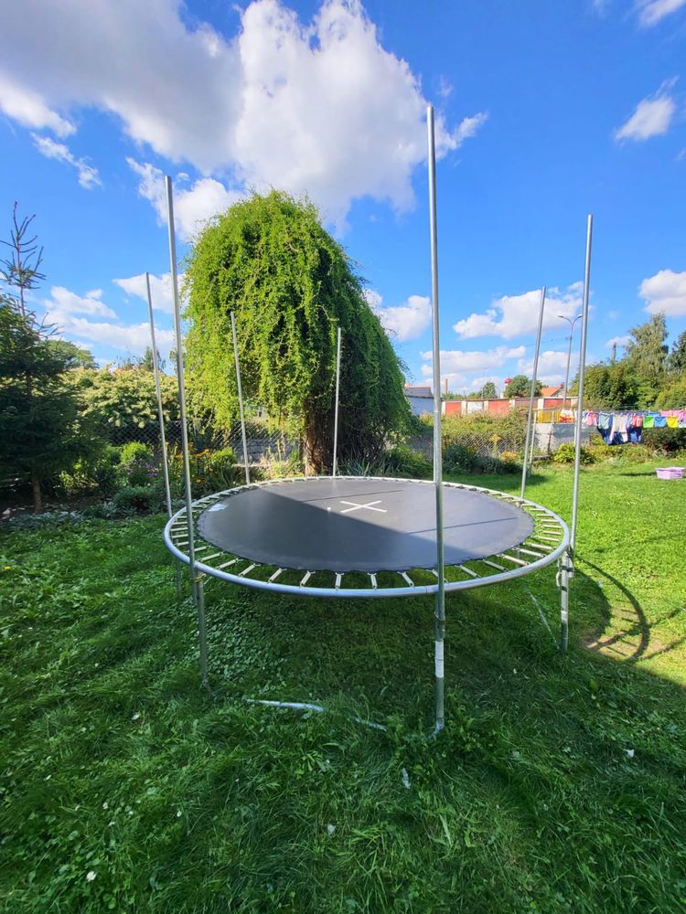 Stelaż do trampoliny o średnicy 3 M