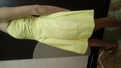 Żółta śliczna sukienka 38