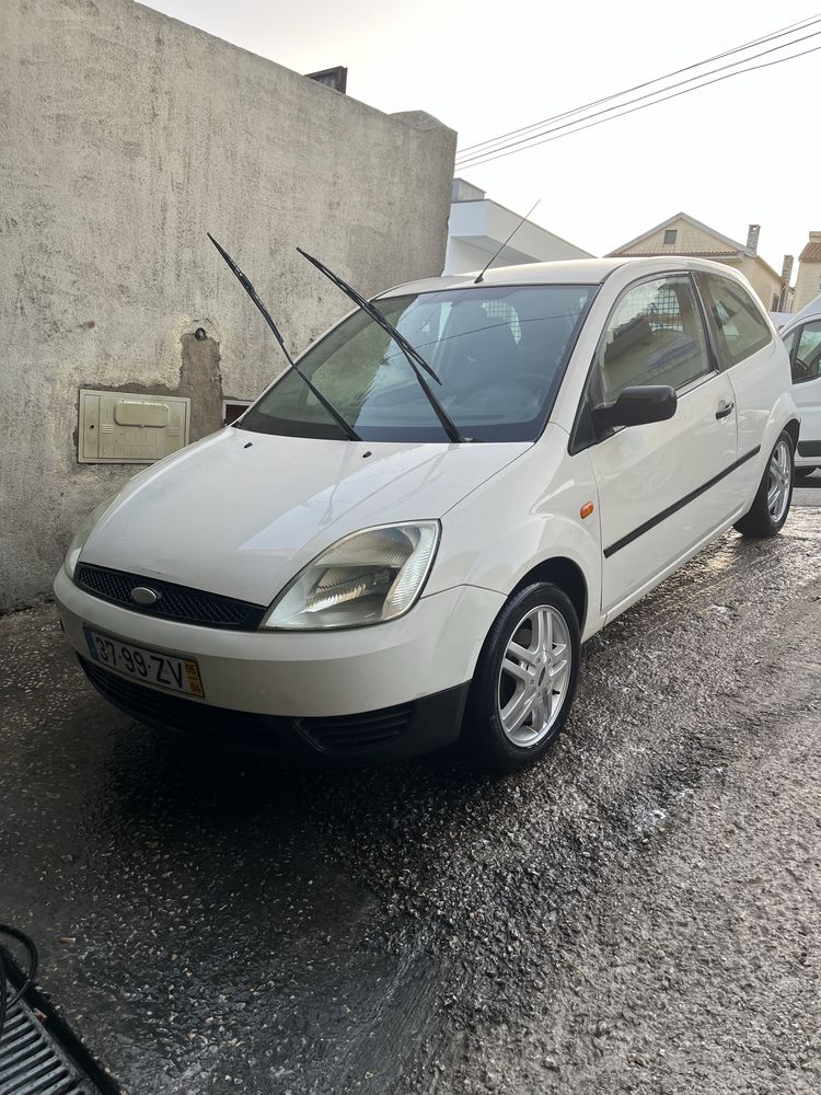Ford fiesta 1.4 tdci comercial