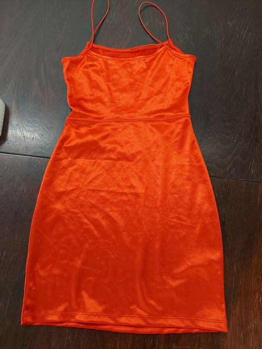 Sukienka czerwona XS/34 H&M DIVIDED. 160/80A