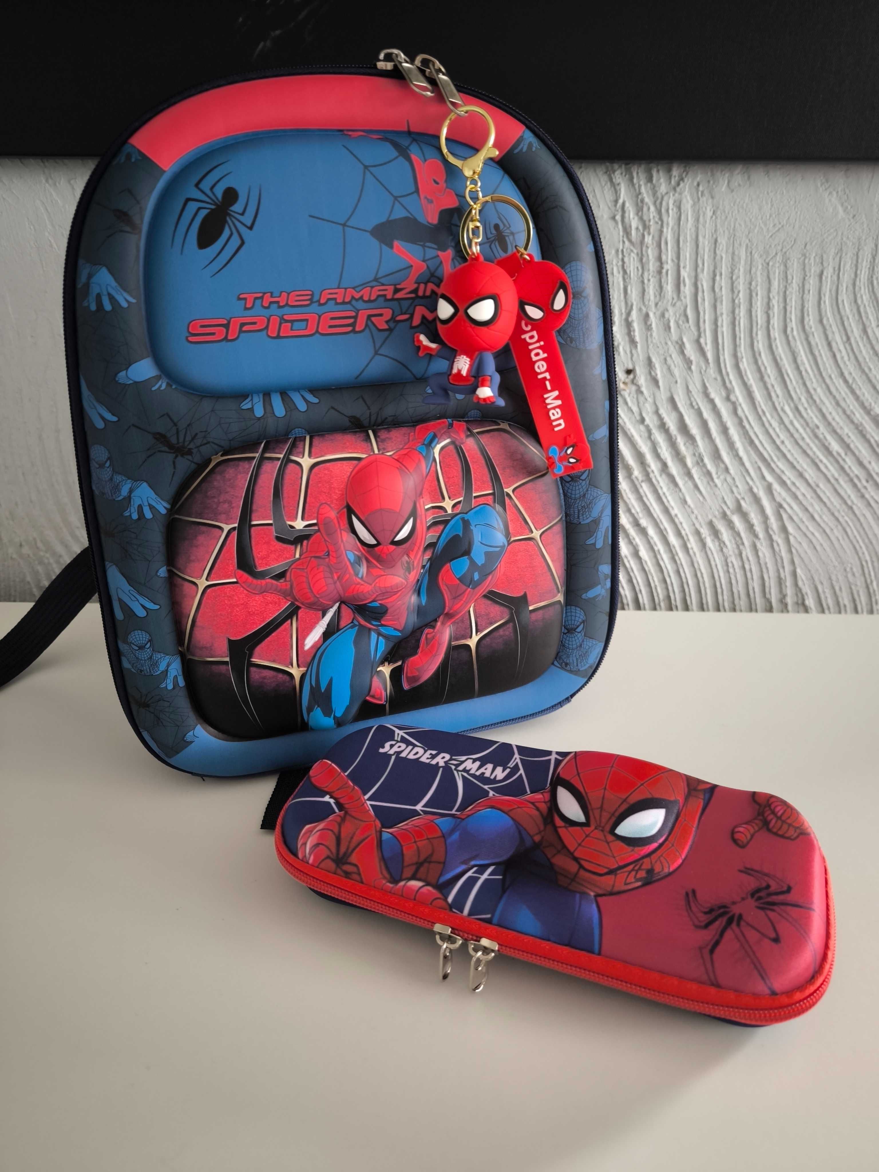 Plecak Spider Men - Zestaw z Piórnikiem + Super brelok