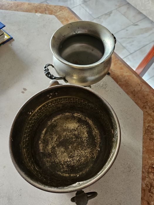 Vaso/floreira latão