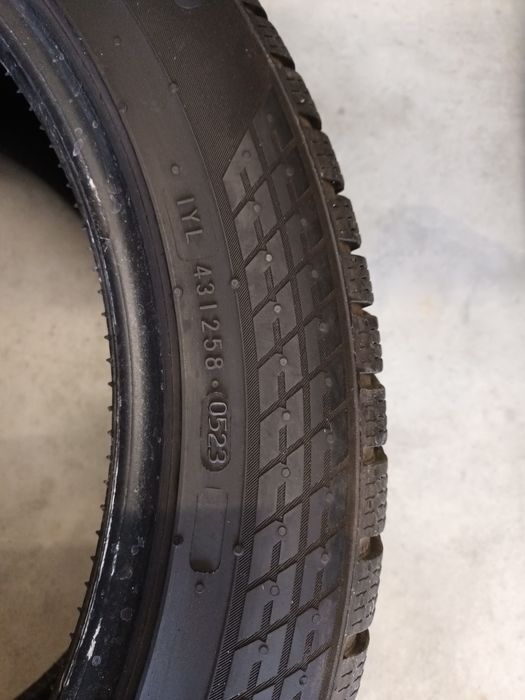 Nokian 245/45R18 WR Snowproof