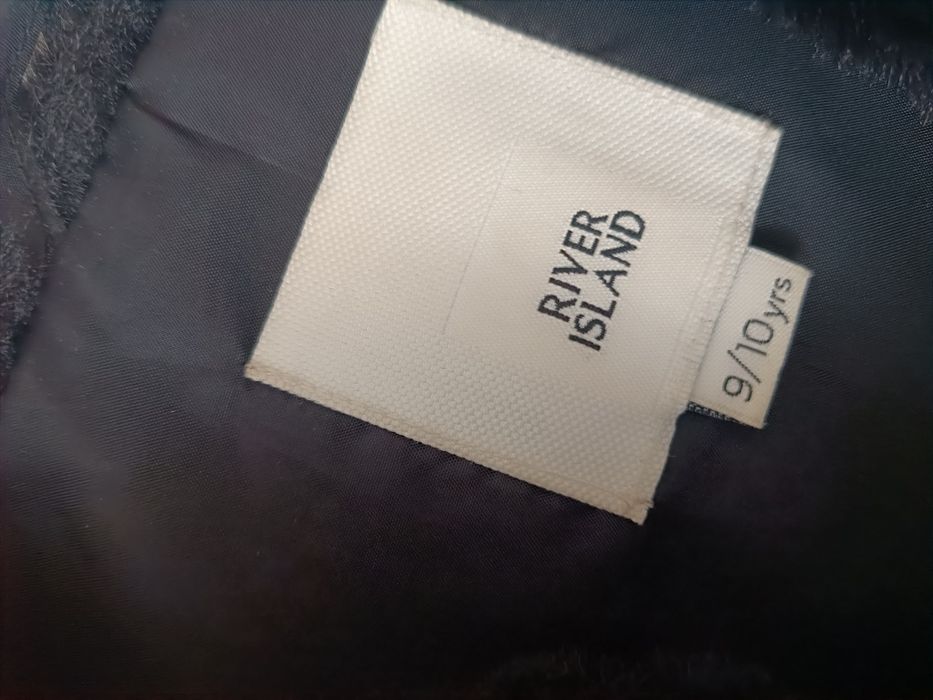 Безрукавка шубка 9-10 р