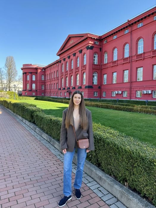 Допоможу вашій дитині  написати контрольні роботи та твори з укр.мови