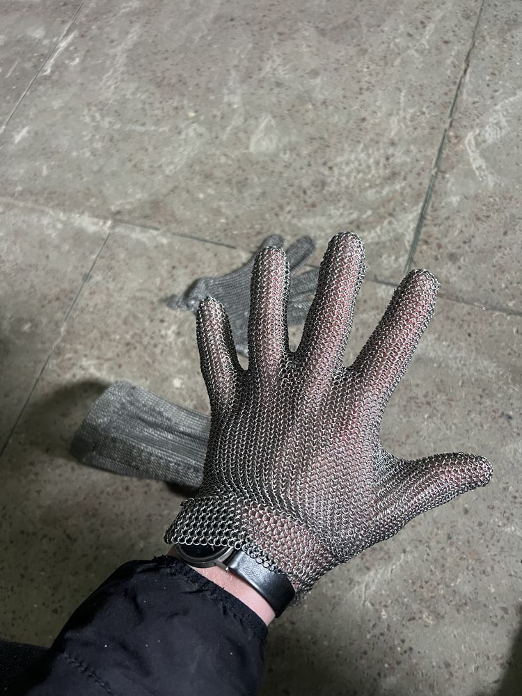 Кольчцжні рукавиці у відмінному стані niroflex