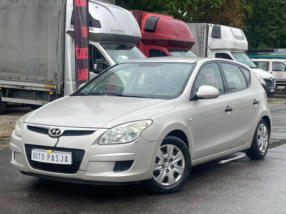Hyundai i30 1.4LPG**Maly przebieg**Zadbany stan**Klima**Zamiana**