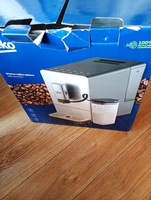 Ekspres ciśnieniowy automatyczny Beko CEG 5331x