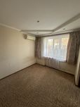 Продам 2 ком квартиру 1 этаж Агв, Центр