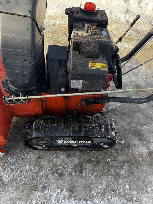 Odśnieżarka spalinowa na gąsienicach wirnikowa pług do sniegu yard man