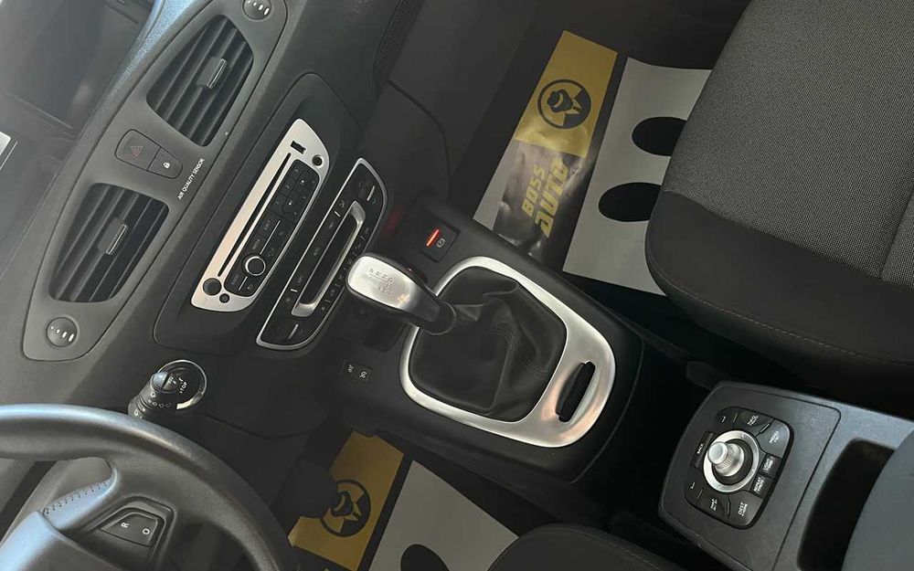 Renault Megane Scenic 2013