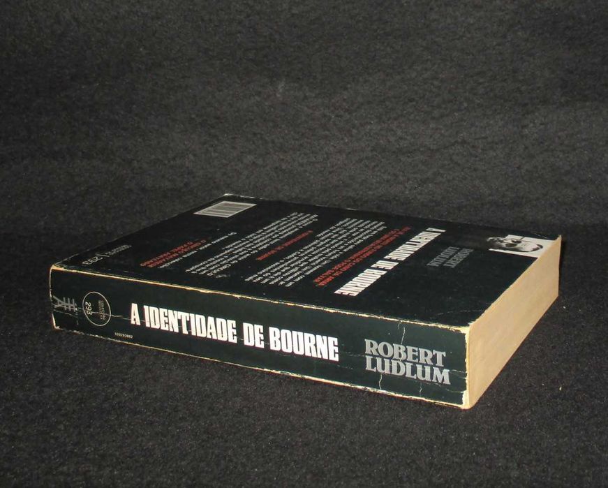 Livro A Identidade de Bourne Robert Ludlum