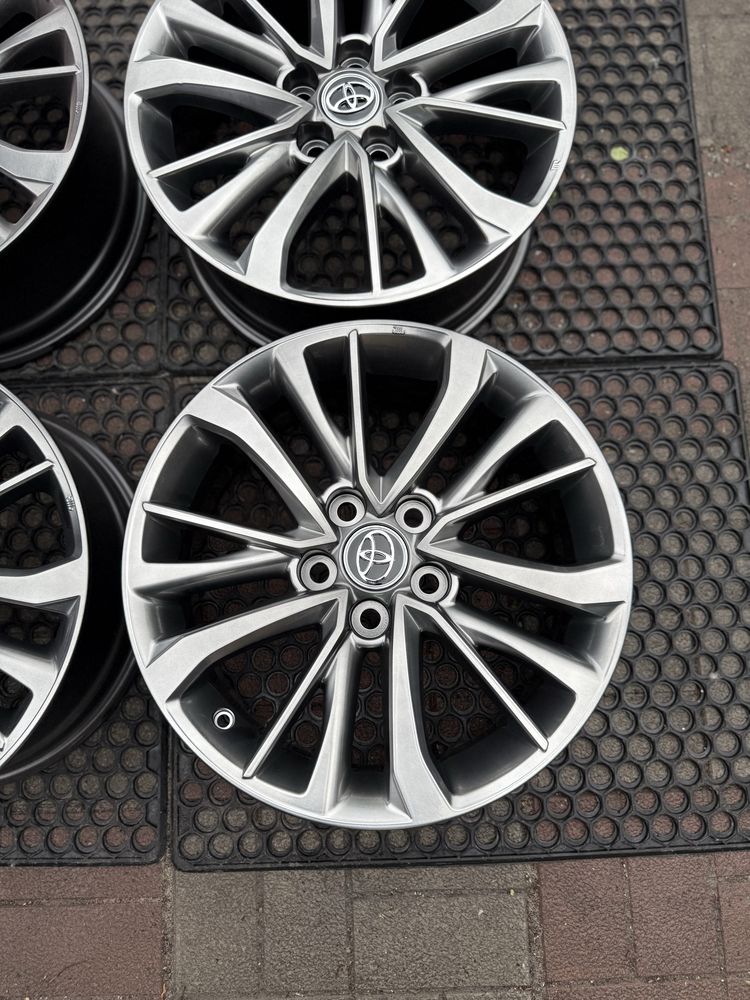 диски оригінал Toyota camry 70 avalon rav4 lexus es is gs 5x114,3 R17