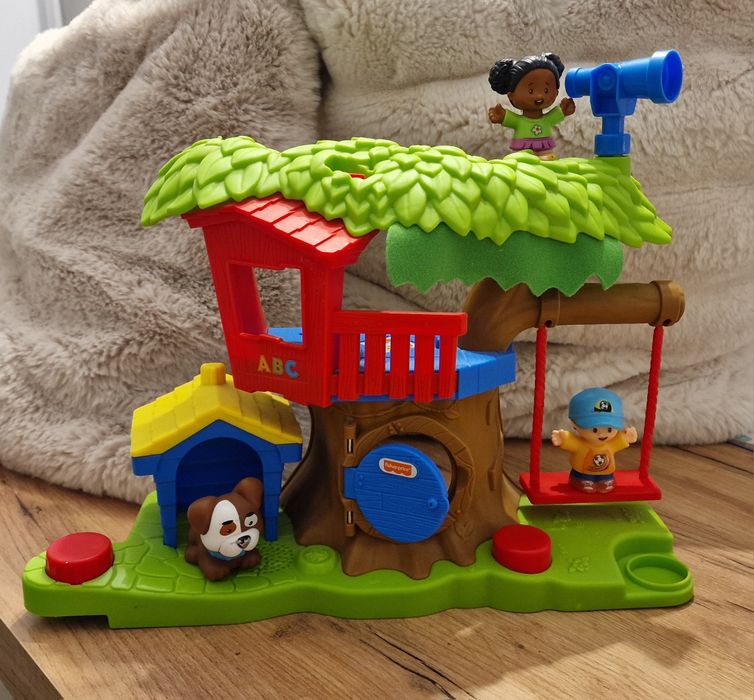 Fisher price little people domek na drzewie
