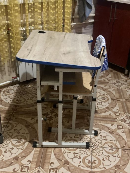Стол для школьника