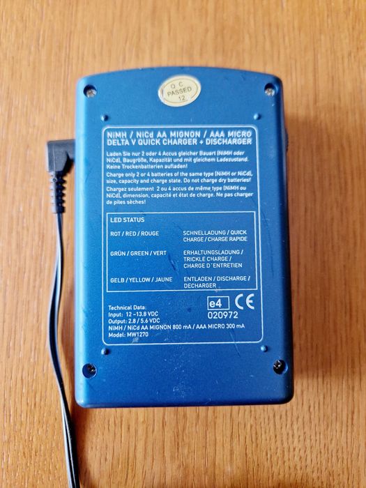 Ładowarka do akumulatorów AA/AAA + ładowarka USB Hama, zestaw