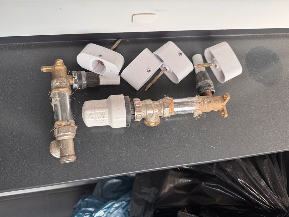 Grzejnik łazienkowy Stelrad Thermaline 60x140 + przyłącza i termostat