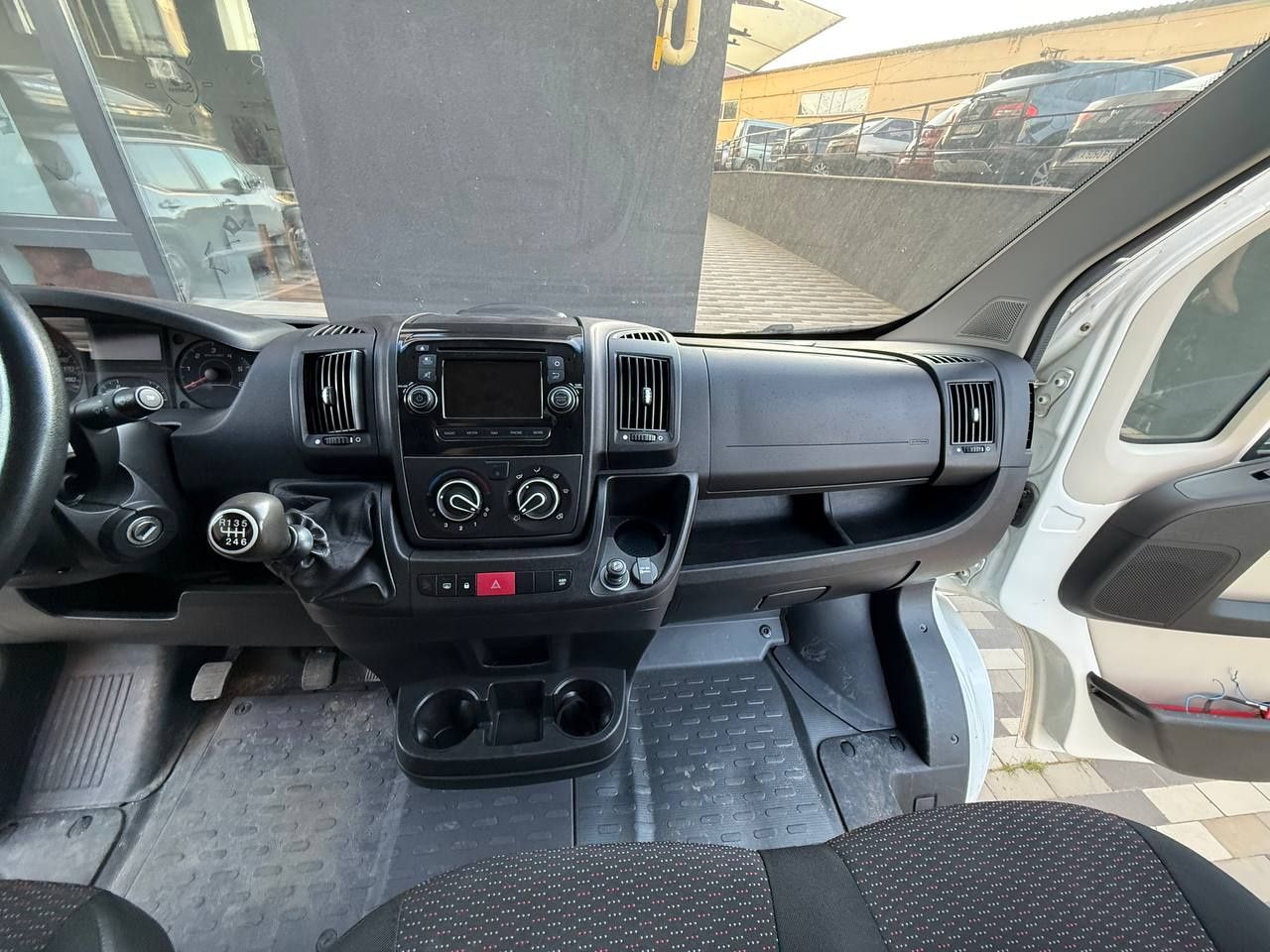 Peugeot Boxer 2018 дизель 2.0 147т