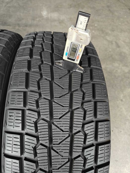 R16 205 55 шини зимові липучки Yokohama Ice Guard IG53 як нові 24р